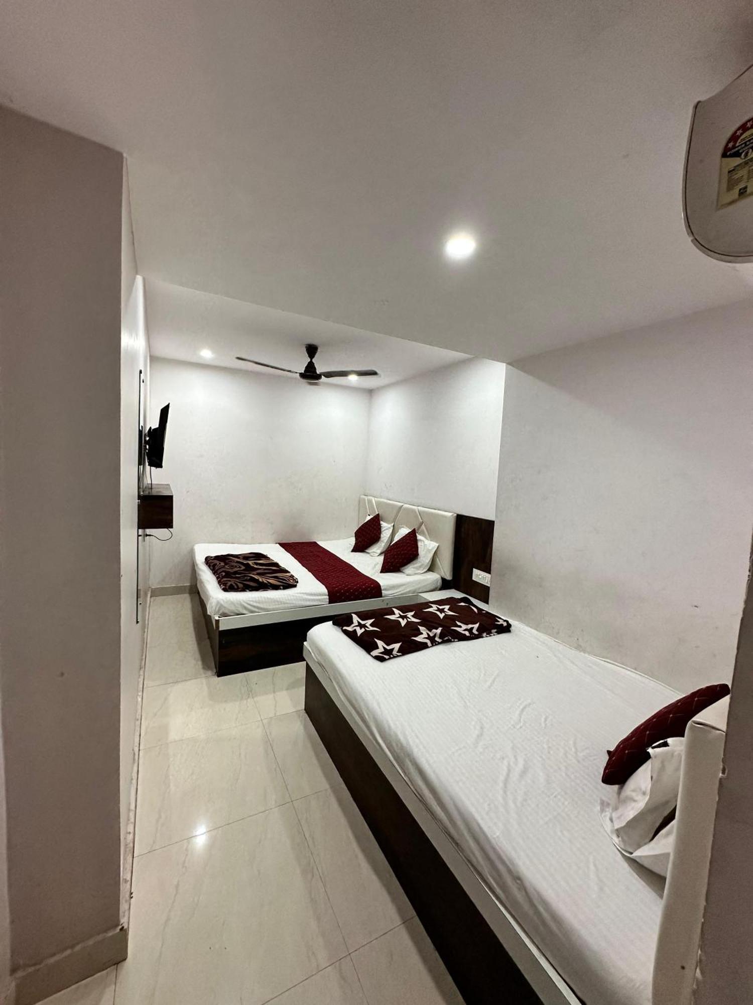 Cable Car Hotel Varanasi Ngoại thất bức ảnh